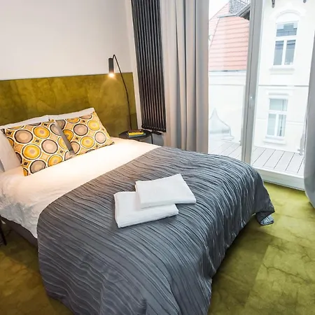 Super-apartamenty Targi